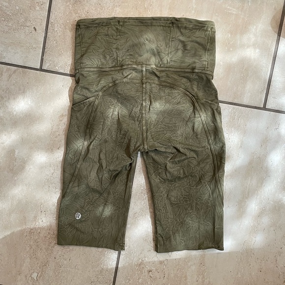 Lululemon Bike Shorts - Picture 3 of 4